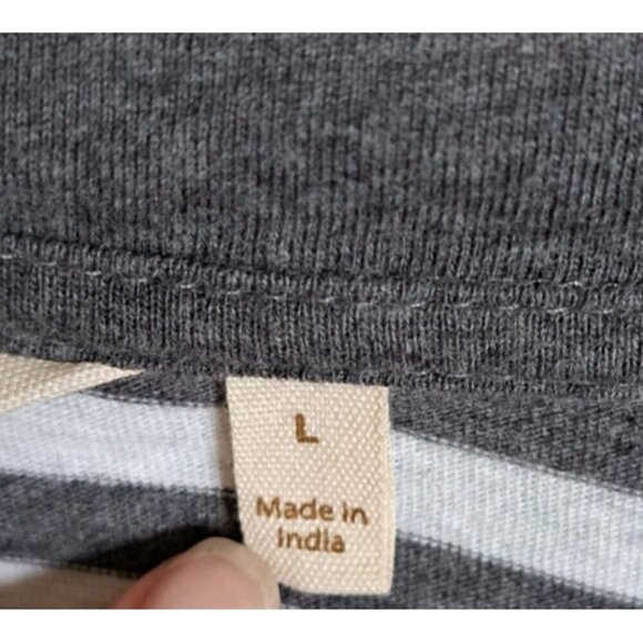 Soft Surroundings Lilo Tunic Top L Gray White Stripe Button Trim 3/4 Sleeve - Picture 3 of 8